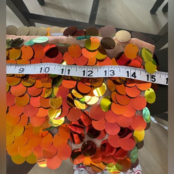 ZARA GOLD SEQUINS CROP TOP WITH SPAGHETTI STRAPS - Picture 5 of 7